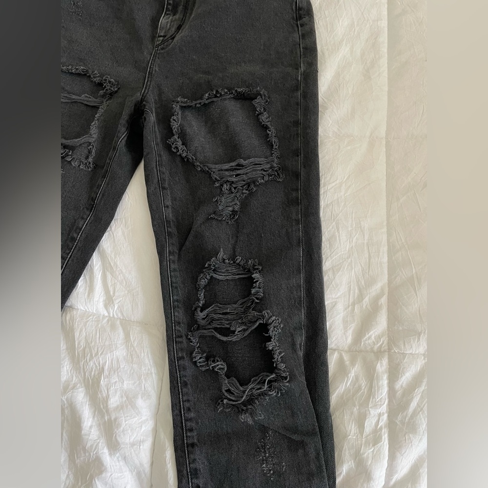 BDG Ripped Mom High Rise Jeans - Picture 3 of 5